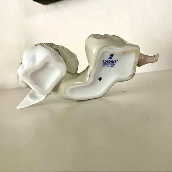 Lladró Heavenly Dreamer 5728 figurine